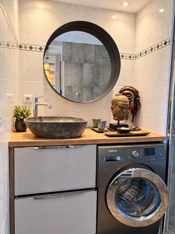Home K107 — bathroom