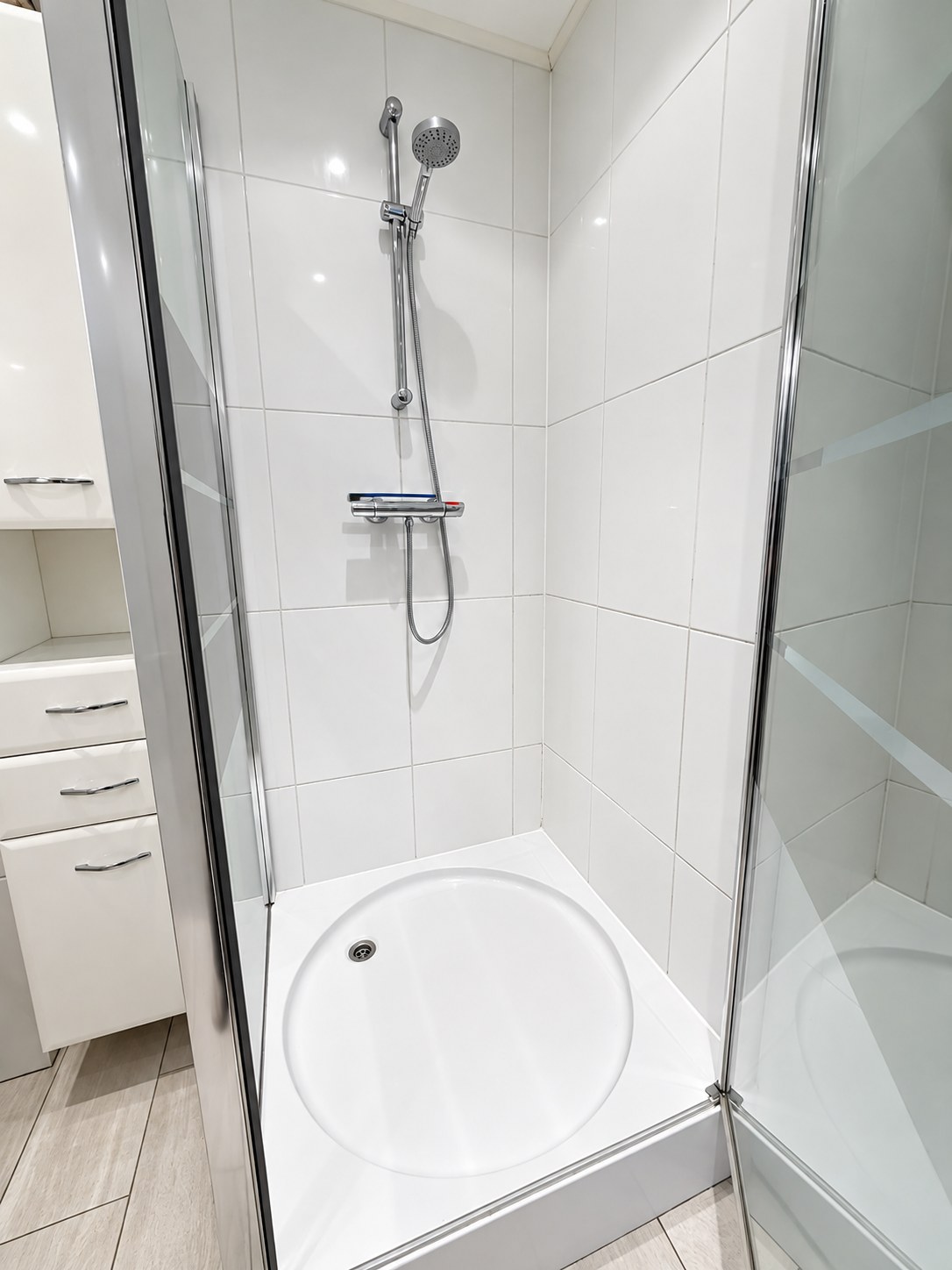 Le Sud K205 — La douche