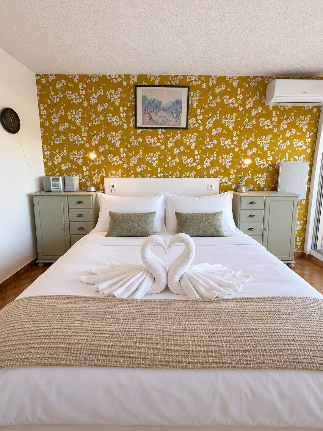 Sunflower K105 — La chambre avec lit double